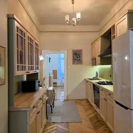 Aesthetic Near Main Square * Львів