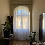 Apartment Aesthetic Near Main Square *